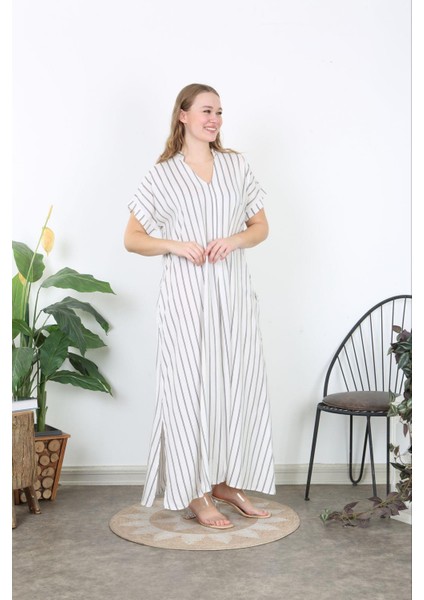 Kadın Büyük Beden Beyaz Dokuma Viskon V Yaka Ön Pileli Yan Yırtmaç Çizgili Uzun Elbise 65N38739 fiyatları