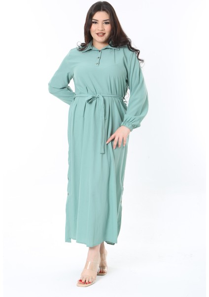 Kadın Büyük Beden Yeşil Ön Patı ve Yan Yırtmacı Düğme Detaylı Uzun Elbise 65N38855 modelleri