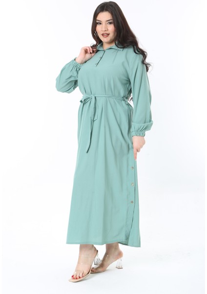 Kadın Büyük Beden Yeşil Ön Patı ve Yan Yırtmacı Düğme Detaylı Uzun Elbise 65N38855 fırsatları