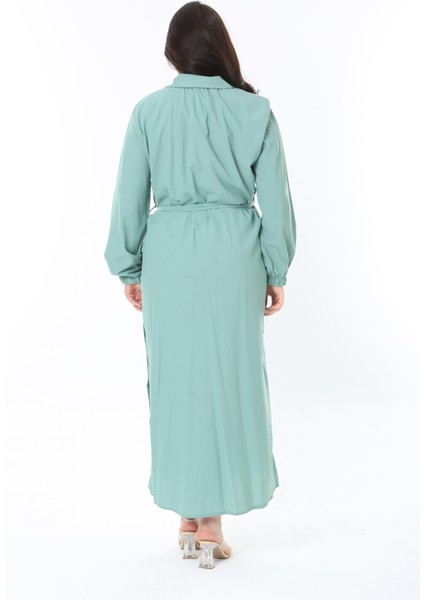 Kadın Büyük Beden Yeşil Ön Patı ve Yan Yırtmacı Düğme Detaylı Uzun Elbise 65N38855 indirimleri