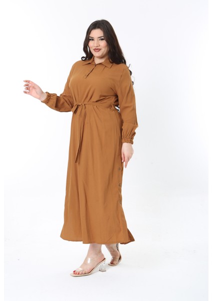 Kadın Büyük Beden Sütlükahve Ön Patı ve Yan Yırtmacı Düğme Detaylı Uzun Elbise 65N38855