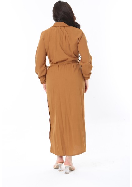 Kadın Büyük Beden Sütlükahve Ön Patı ve Yan Yırtmacı Düğme Detaylı Uzun Elbise 65N38855