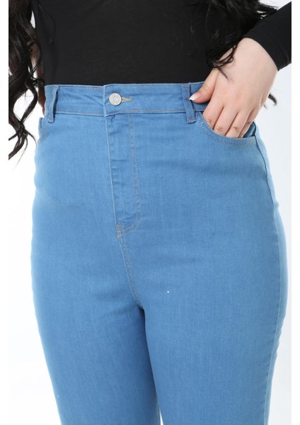 Kadın Büyük Beden Mavi Yüksek Bel Geniş Paçalı 5 Cep Likralı Kot Pantolon 65N38894 modelleri