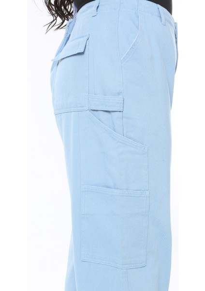 Kadın Büyük Beden Mavi Yüksek Bel Kargo Cepli Geniş Paçalı Kot Pantolon 65N38896 modelleri