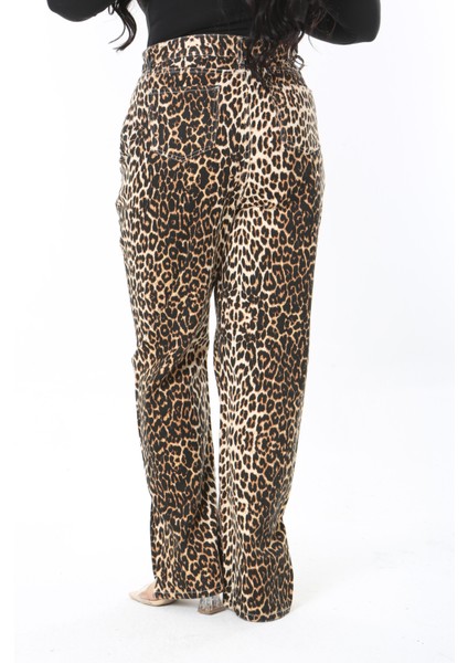 Kadın Büyük Beden Leo Leopar Desenli Yüksek Bel Yan Yırtmaçlı Pantolon 65N38885 fırsatları