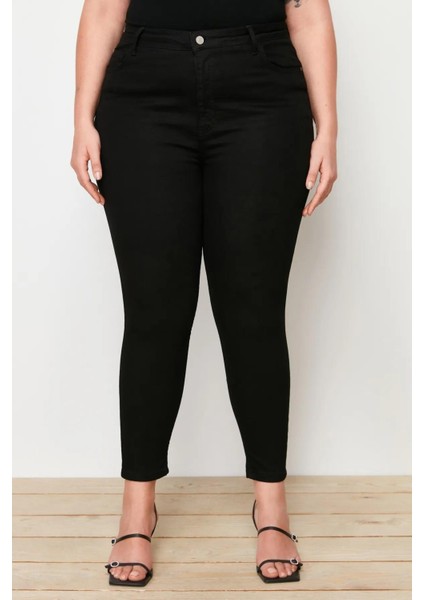 Kadın Büyük Beden Siyah, Yüksek Bel, Yıkamalı Denim Kumaş 5 Cep Esnek Skinny Kot Pantolon 65N38746
