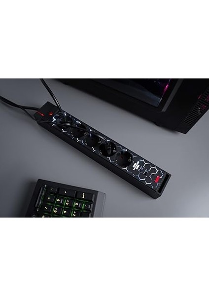 Metrashop Gamer Prizi Gsl 05 USB LED Aydınlatmalı 5 Soketli Çoklu Priz (Oyun Kurulumu Için LED Renk Değişimi)