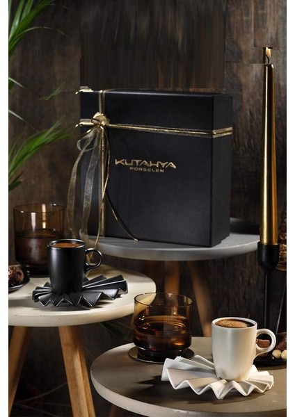 Metrashop Porselen Adora 4 Parça 2 Kişilik Kahve Takımı Siyah & Krem