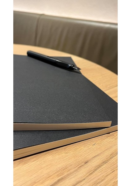 Metrashop Tanıtım Amerikan Ciltli, A5 Çizgisiz Defter, 64 Yaprak, 90 Gr. Ivory Kağıt, Ofis Için Ideal, Plan (Siyah Kapak)