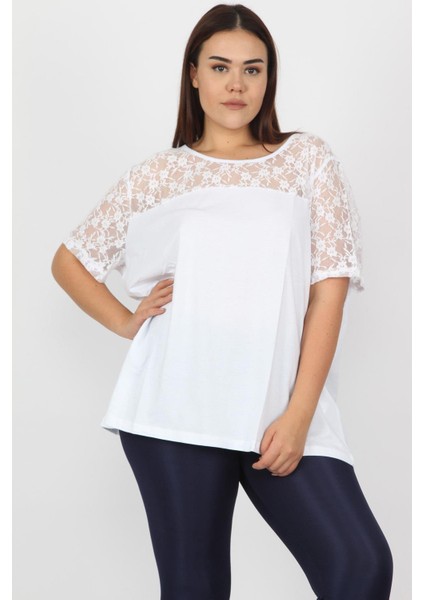 Kadın Beyaz Pamuklu Kumaş Dantel Detaylı Bluz 65N20711