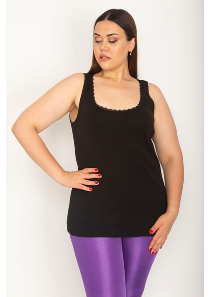 Kadın Siyah Pamuklu Kumaş Yakası Dantel Detaylı Kolsuz Bluz 65N26627 fiyatları