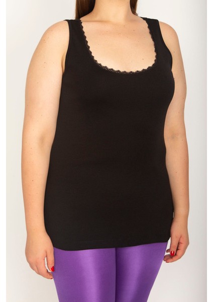 Kadın Siyah Pamuklu Kumaş Yakası Dantel Detaylı Kolsuz Bluz 65N26627 indirimleri