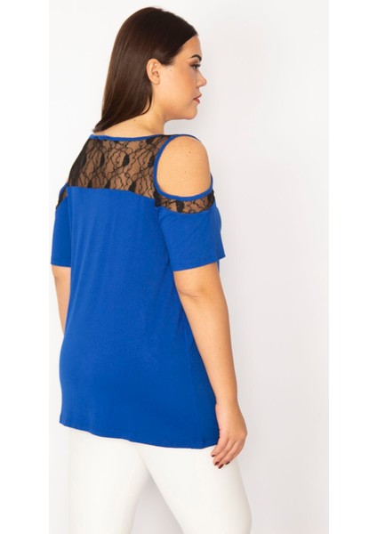 Kadın Saks Omuz Dekolteli Dantelli Bluz 65N29290 fırsatları