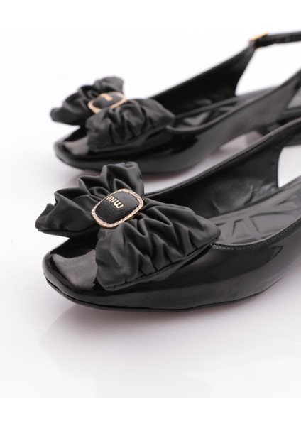 3884 Kadin Fiyonk Detayli Babet fırsatları