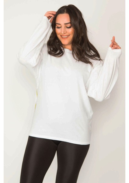 Kadın Kemik Pamuklu Kumaş Bisiklet Yakalı Sırt Baskı Detaylı Sweatshirt 65N31024
