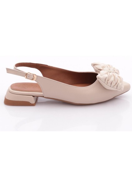 2886 Kadin Fiyonk Detayli Babet