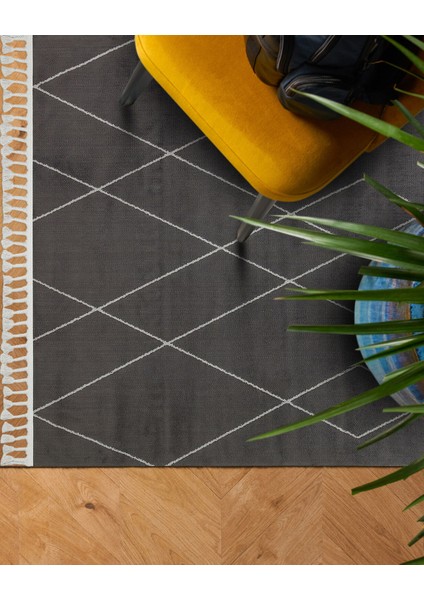 Urb 02 Black Grey - Urban - Etnik Desenlere Sahip Hav Toz Vermez Yumuşak Dokulu Modern Halı
