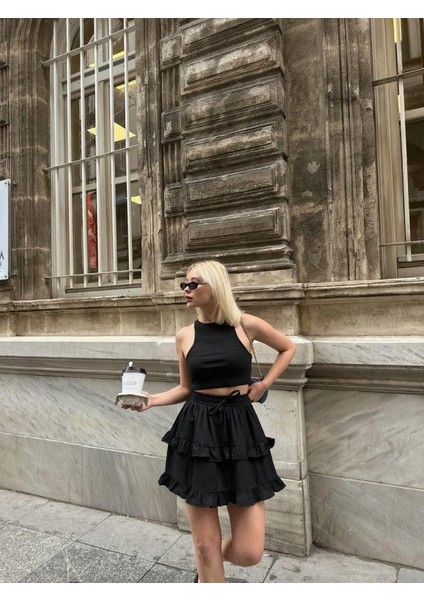 Bel Lastikli Kat Fırfır Detaylı Kısa Etek - Siyah