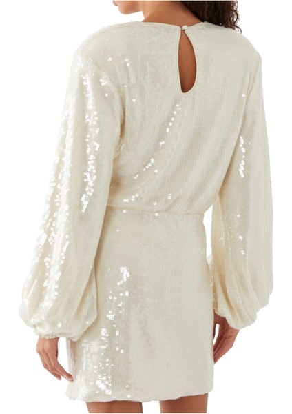 Işıltılı Mini Elbise ile Şıklığı Yakalayın modelleri