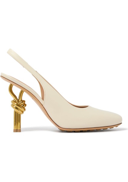 Zarif ve Sanatsal Topuklu Ayakkabı