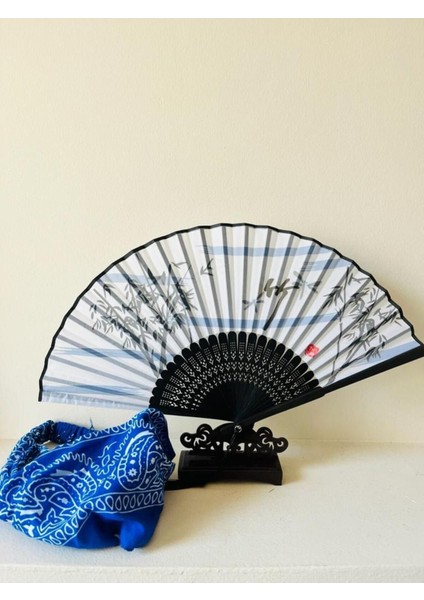 - Mavi Desenli Şık Yelpaze Özel Hediye Kutusu İle