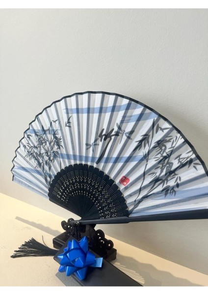 - Mavi Desenli Şık Yelpaze Parlak Paraşüt Bandana Özel Hediye Kutusu İle