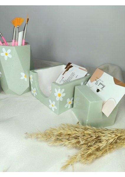 Masaüstü Dekoratif Papatya Desen Beton Ofis Seti; Bloknotluk, Saksı, Kalemlik ve Kartlık Sarı fiyatları
