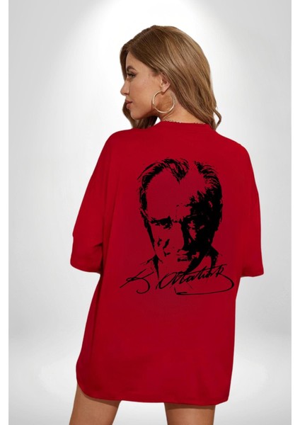 Mustafa Kemal Atatürk Imza ve Silüet Kadın Erkek Ön Minimal Sırt Baskılı Kırmızı Pamuklu Tişört indirimleri