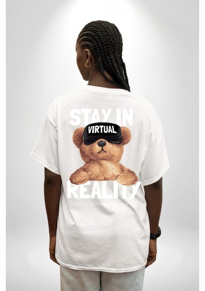 Sanal Gerçeklikte Kalmak Oyuncak Ayı Kadın Erkek Ön Minimal Sırt Baskılı Beyaz Pamuklu Tişört indirimleri