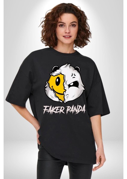Sahtekar Panda Gülen Tatlı Panda Kadın Erkek Ön Baskılı Siyah Pamuklu Tişört Penye Klasik