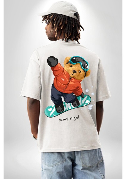 Kaykay Yapan Oyuncak Ayı Kadın Erkek Ön Minimal Sırt Baskılı Beyaz Pamuklu Tişört indirimleri