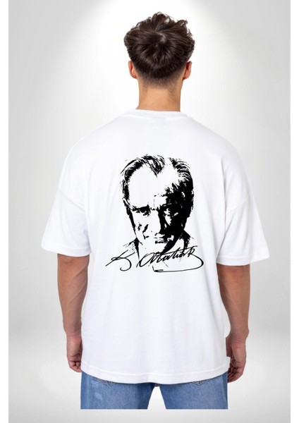 Mustafa Kemal Atatürk Imza ve Silüet Kadın Erkek Ön Minimal Sırt Baskılı Beyaz Pamuklu Tişört fiyatları
