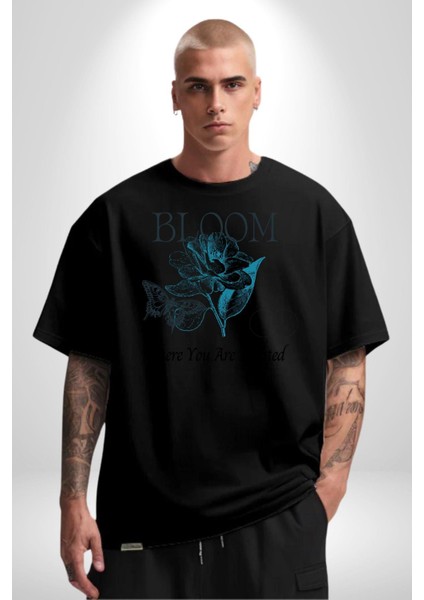 Karakalem Kelebek Açan Çiçek Kadın Erkek Ön Baskılı Siyah Pamuklu Tişört Penye Klasik