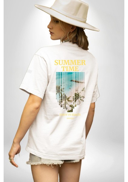 Yaz Zamanında Plaj Keyfi Kadın Erkek Ön Minimal Sırt Baskılı Beyaz Pamuklu Tişört fiyatları