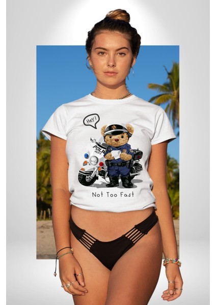 Trafik Polisi Motorcu Oyuncak Ayı Kadın Erkek Ön Baskılı Beyaz Pamuklu Tişört Penye Klasik indirimleri