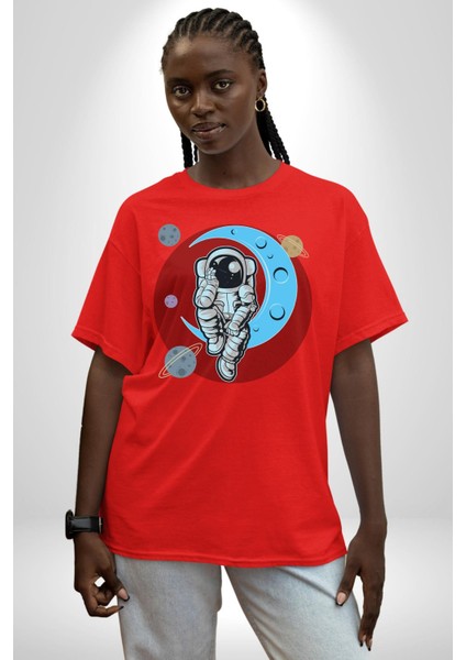 Uzay Ay Içinde Oturan Astronot Kadın Erkek Ön Baskılı Kırmızı Pamuklu Tişört Penye Klasik indirimleri