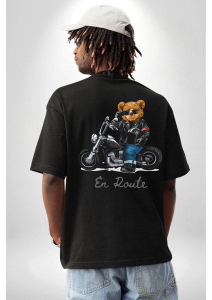 Havalı Motor Süren Oyuncak Ayı Kadın Erkek Ön Minimal Sırt Baskılı Siyah Pamuklu Tişört indirimleri