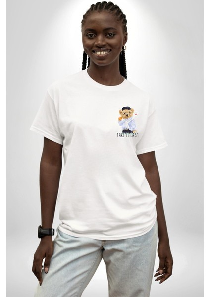 Boşver Oyuncak Tatlı Ayı Kadın Erkek Ön Minimal Sırt Baskılı Beyaz Pamuklu Tişört modelleri