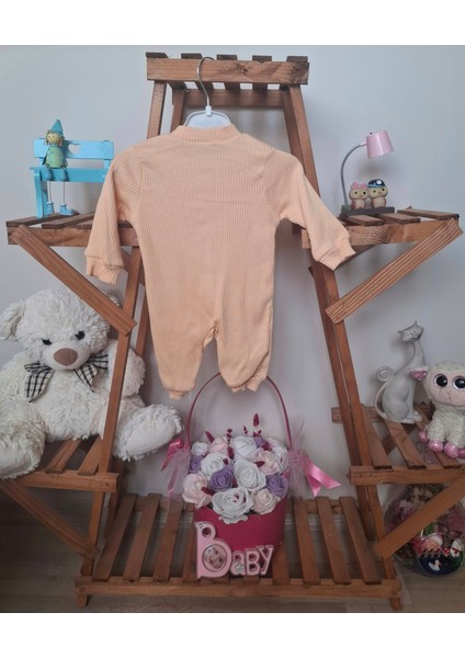Çiçek Desenli Kız Bebek Tulum