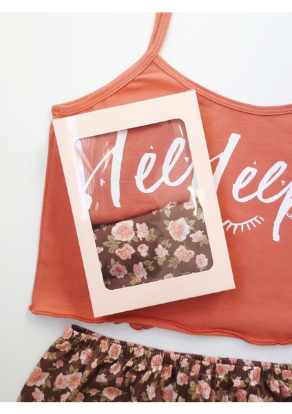 Çiçek Desenli Baskılı Şort Takım fırsatları