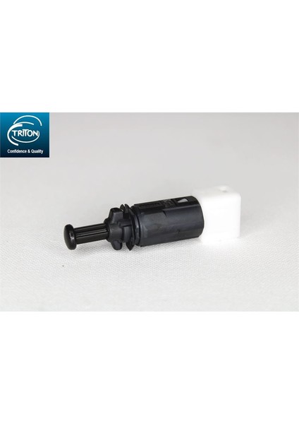MTTC-VTI0006 - Fren Müşürü 4 Fişli Clıo I 1.7 1.8 Clıo Iı Kangoo Laguna Iı Twıngo I Vel Satıs 02> Espace Iv 02> Trafıc Iı Master Iı / Vıvaro A 01>06 M