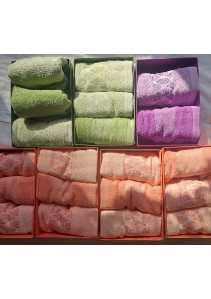 Hediyelik Küçük Havlu Set (30X50 Havlux2 + El Yapım Süs Kokulu Sabunx1) fırsatları