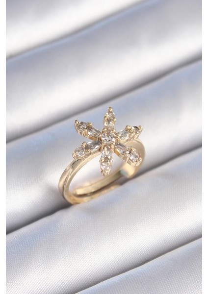 Pirinç Gold Renk Zirkon Taşlı Çiçek Model Kadın Yüzük