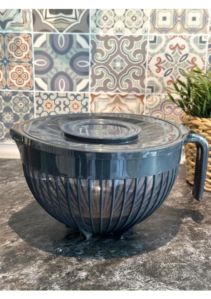Gri Kapaklı Karıştırma Kabı 3 Litre Kırmızı