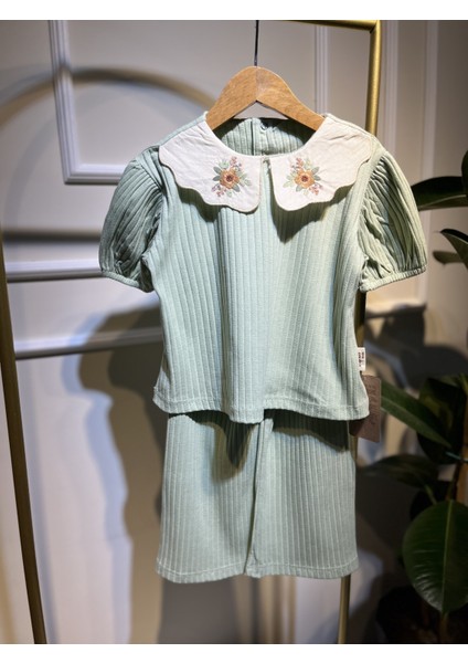 Çiçek Nakış Yakalı Mint Yeşil Kız Çocuk Alt-Üst Takım
