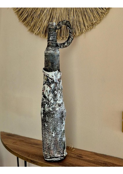 El Yapımı Polyester Doğaçlama Vazo 56 x 16 cm