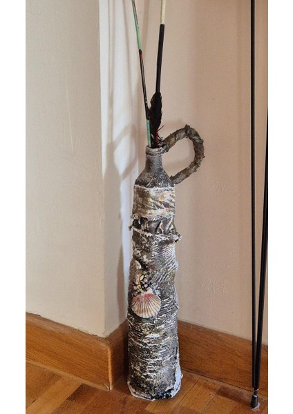 El Yapımı Polyester Vazo 59 x 17 cm