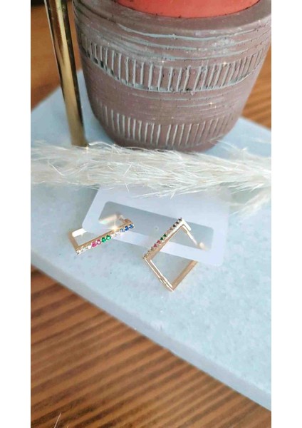 Çelik Renkli Zirkon Taş Işlemeli Kuyumcu Işçiliğinde Vip Küpe