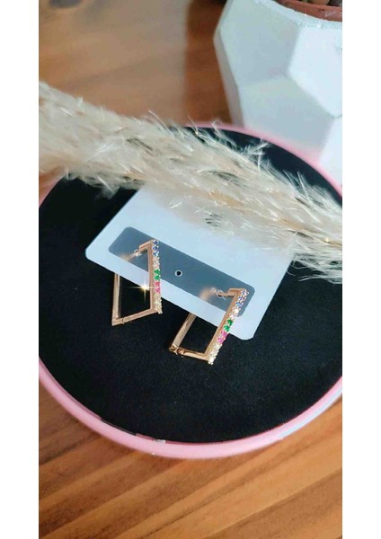 Çelik Renkli Zirkon Taş Işlemeli Kuyumcu Işçiliğinde Vip Küpe fırsatları