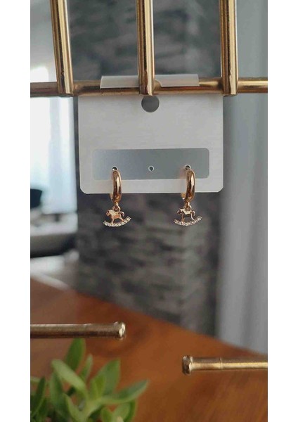 Çelik Kız Çocuk/bebek Küpesi Atlı Model Zirkon Taş Işlemeli Kuyumcu Işçiliğinde
